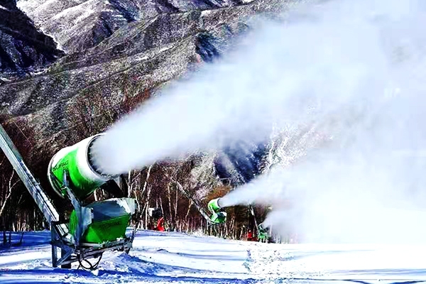 造雪機對滑雪場的作用您們了解多少呢？